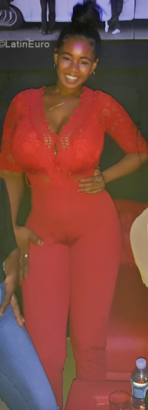 Date this lovely Cuba girl Lisandra from Havana CU724