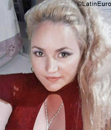 Date this fun Colombia girl Cecilia from Armenia CO28511