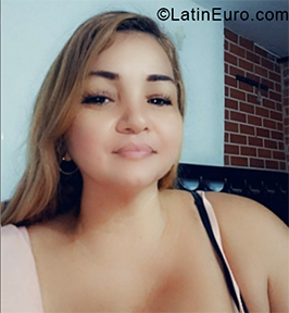 Date this hot Colombia girl Maryoris from Barranquilla CO29229