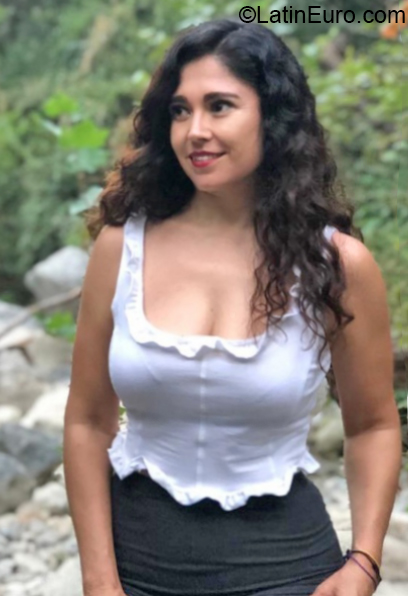Date this sultry Mexico girl Blanca from Monterrey MX2082