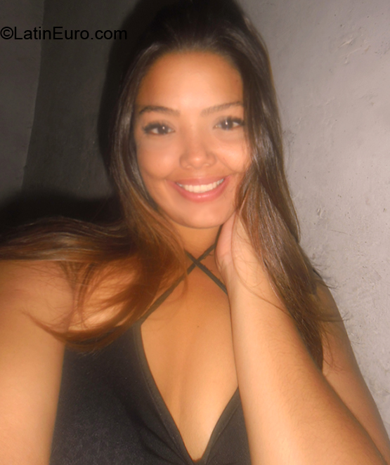 Date this delightful Venezuela girl Naty from Caracas VE3496