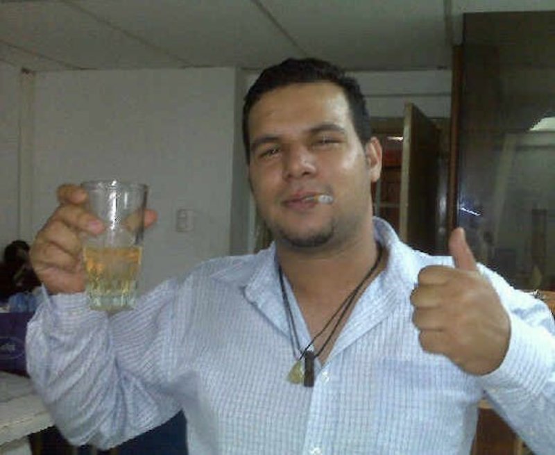 Date this lovely Venezuela man Rafael from Caracas VE3518