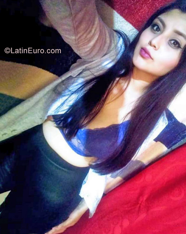 Date this exotic Mexico girl Samara from México MX2106