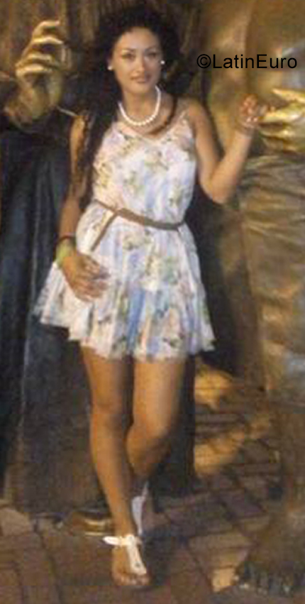 Date this delightful Colombia girl LEIRA from Bogota CO28724