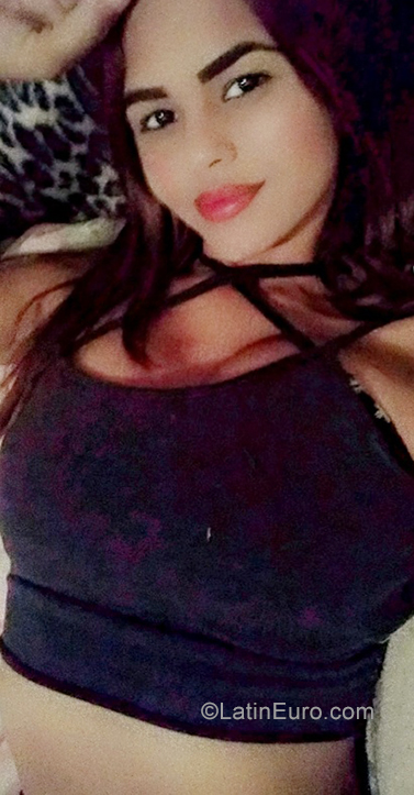 Date this tall Venezuela girl Yuleiny from Maracaibo VE3568