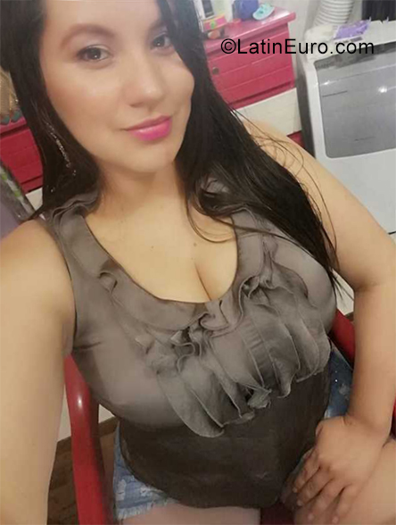 Date this exotic Ecuador girl Katty from Guayaquil EC652
