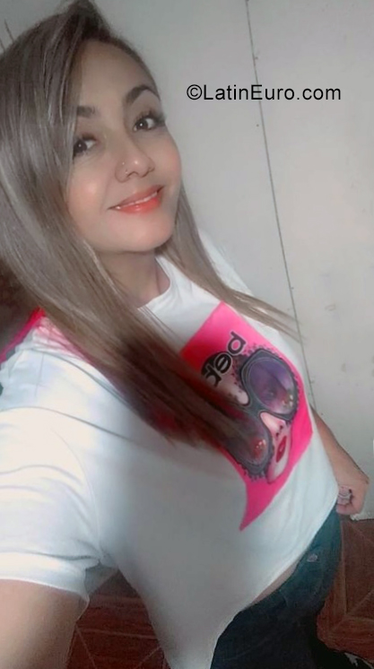 Date this exotic Colombia girl Paula from Manizales CO29174