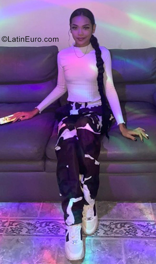 Date this sensual Colombia girl Susana Martnez from Cartagena CO29301