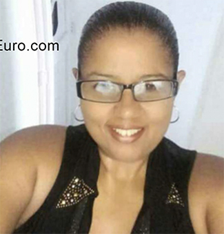 Date this sensual Colombia girl Yasmin from Cali CO29719