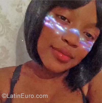 Date this nice looking Dominican Republic girl Nicol from Santo Domingo DO39535