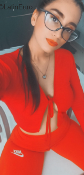 Date this hard body Colombia girl Camila G from Cali CO33299