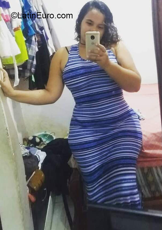 Date this young Colombia girl Janni from Santa Marta CO30054