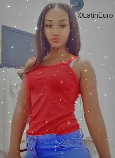 Date this gorgeous Colombia girl Angie from Cali - Villagorgona CO30064