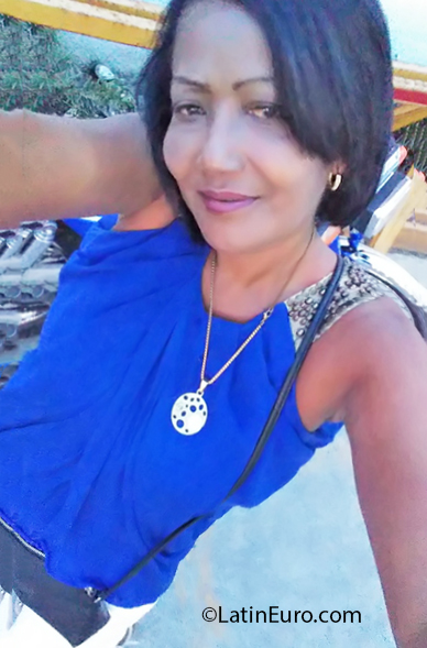 Date this passionate Dominican Republic girl Sarah from Puerto Plata DO39753