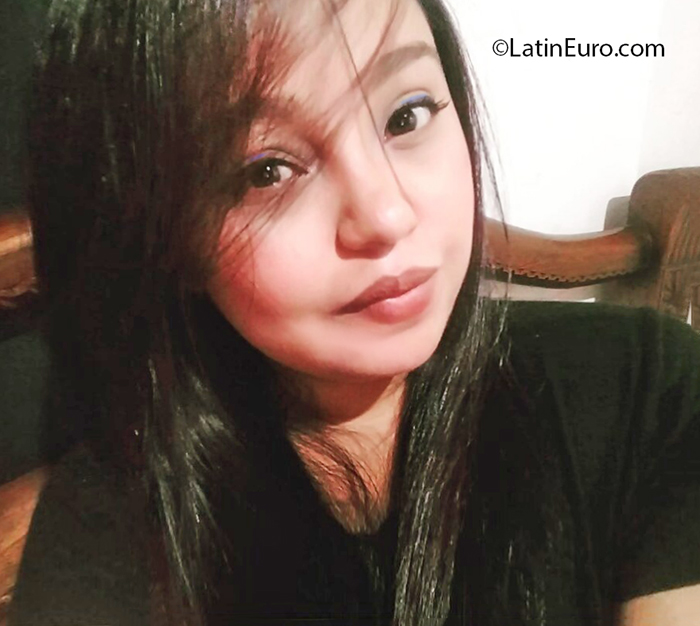 Date this athletic Colombia girl Luisa from Medellin CO30106