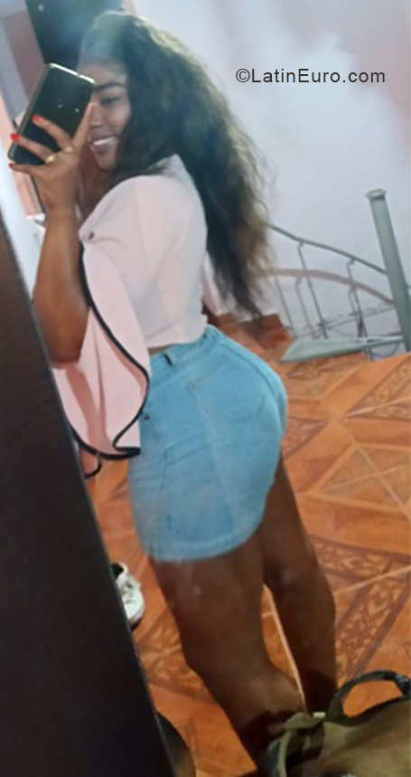 Date this hot Colombia girl Melisa Mosquera from Medellín CO30136