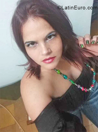 Date this tall Colombia girl Blanca from Medellin CO30149