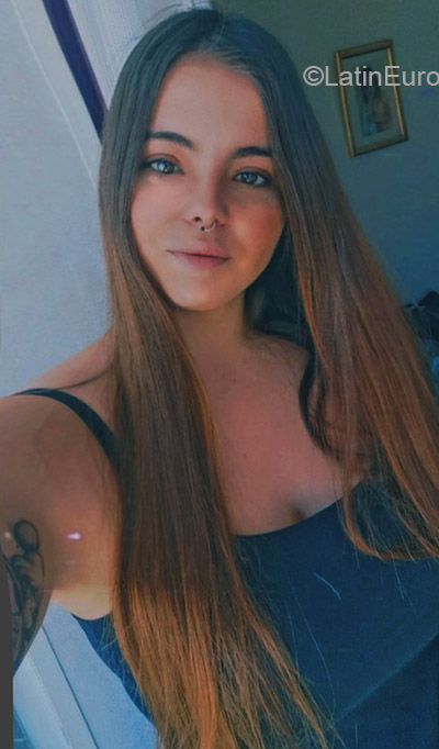 Date this hard body Spain girl Sara from Cadiz ES626