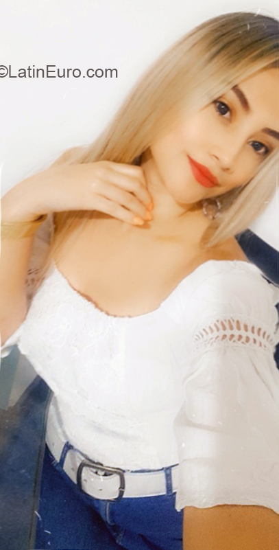 Date this delightful Colombia girl Luisa from Medellin CO30280