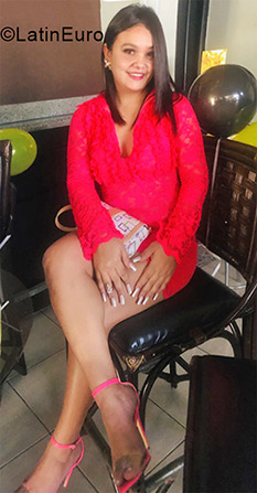 Date this hot Dominican Republic girl Elizabeth from Santiago DO39859