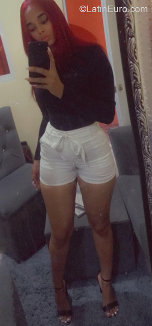 Date this fun Dominican Republic girl Malia from Santo Domingo DO39891