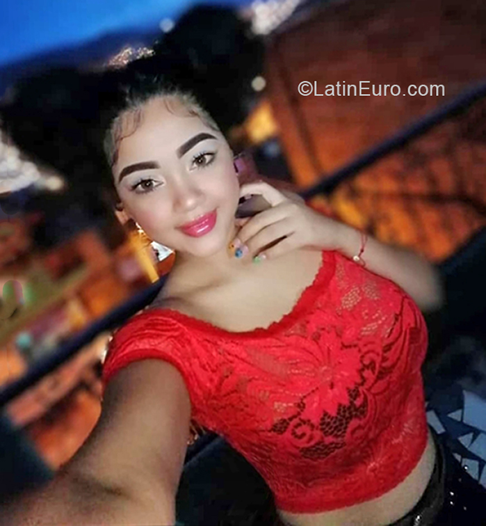 Date this gorgeous Colombia girl Zaibeht from Medellin CO30365