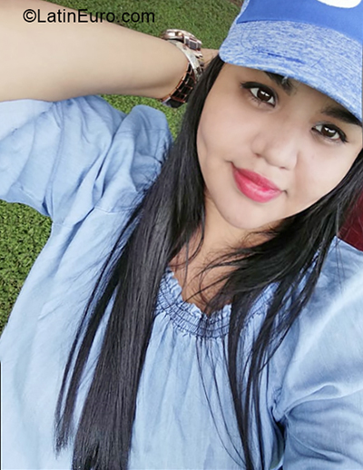 Date this passionate El Salvador girl Faby from San Salvador SV169
