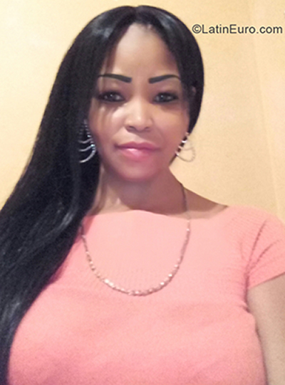 Date this cute Colombia girl Yadira from Cali CO30475