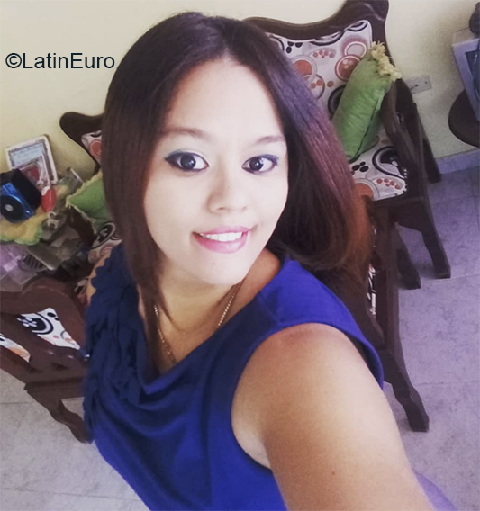 Date this foxy Dominican Republic girl Desire from Santo Domingo DO39985