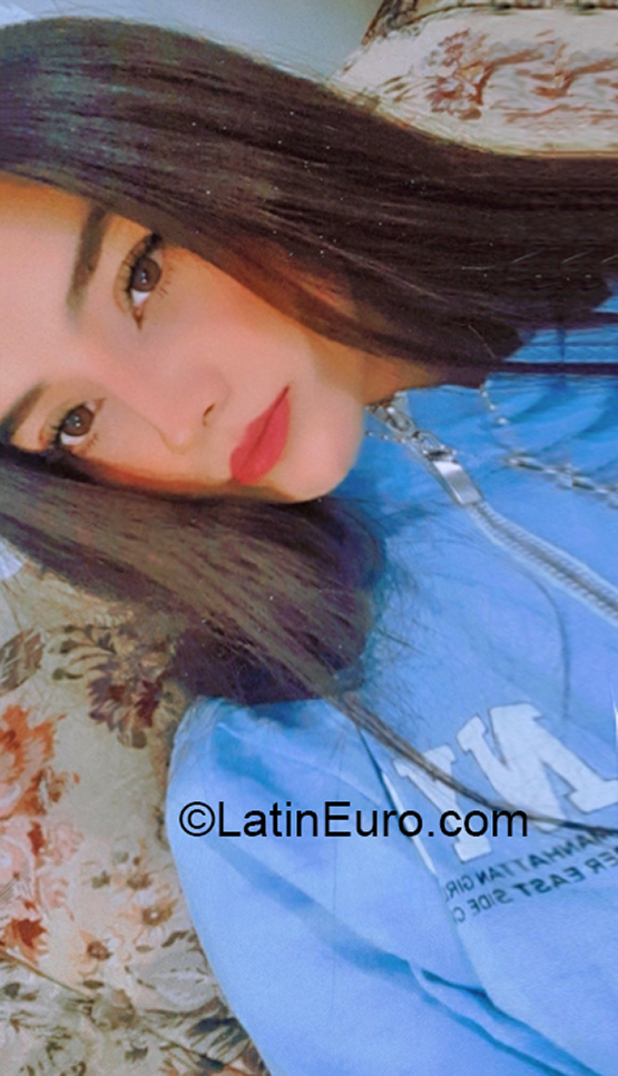Date this sensual Mexico girl Sharon from Mexico City MX2443