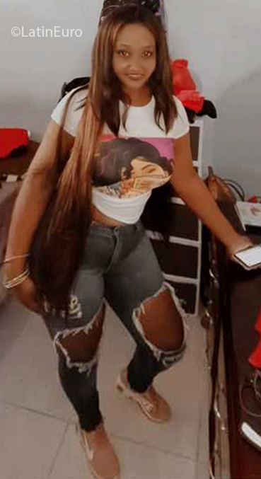 Date this fun Dominican Republic girl Yolanda from Santo Domingo DO40126