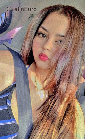 Date this exotic Dominican Republic girl Lia from Santo Domingo DO40139