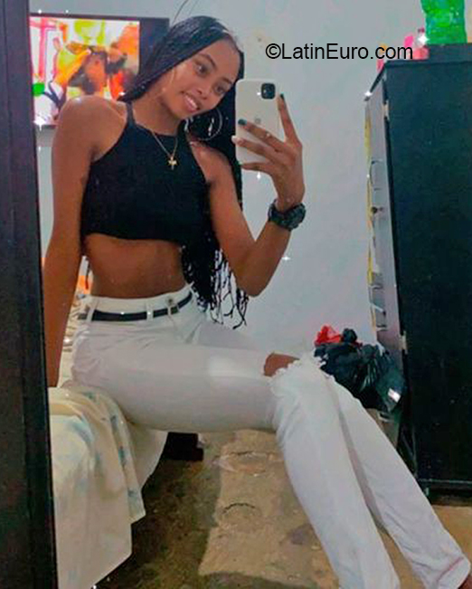 Date this tall Colombia girl Karla from Medellin CO30941