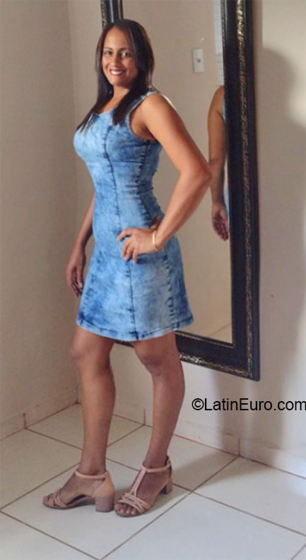 Date this georgeous Brazil girl Maria from Promissao BR11492