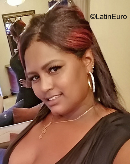 Date this foxy Dominican Republic girl Arisleydi from Santiago DO40534
