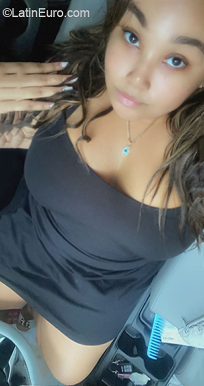 Date this attractive Dominican Republic girl Amy from Santo Domingo DO40554