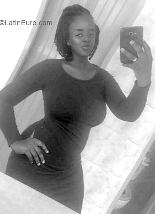 Date this good-looking Colombia girl Luisa melissa from medellin CO31321