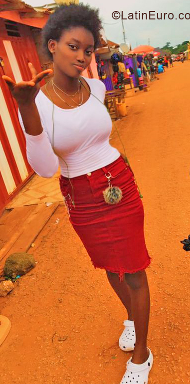 Date this beautiful Ghana girl Clementine from Ghana GH184