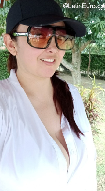 Date this fun Colombia girl Leidy from Medellin CO31525