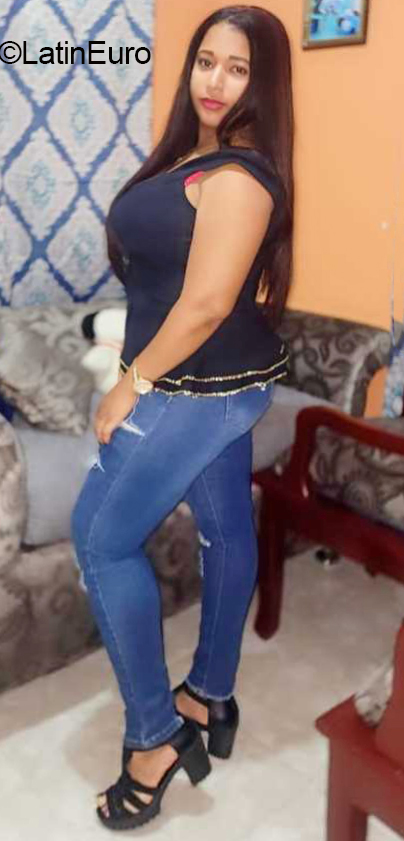 Date this pretty Dominican Republic girl Maria from San Cristobal DO40997