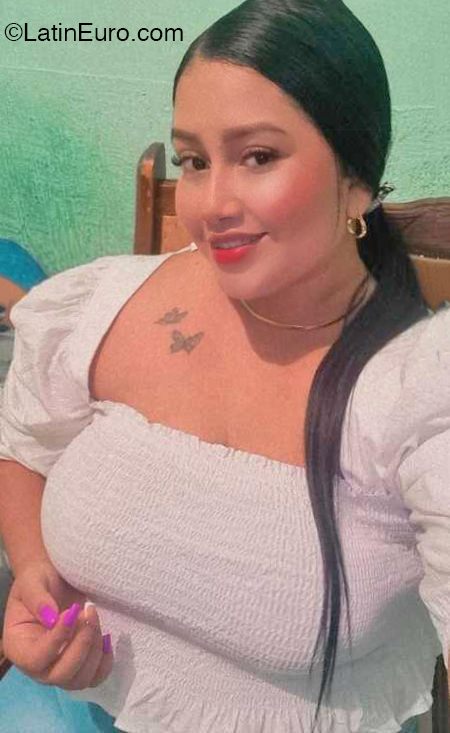Date this hard body Venezuela girl Fabiola from Maracaibo VE4307