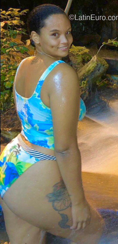 Date this stunning Dominican Republic girl Fior from Provincia Independencia DO43061