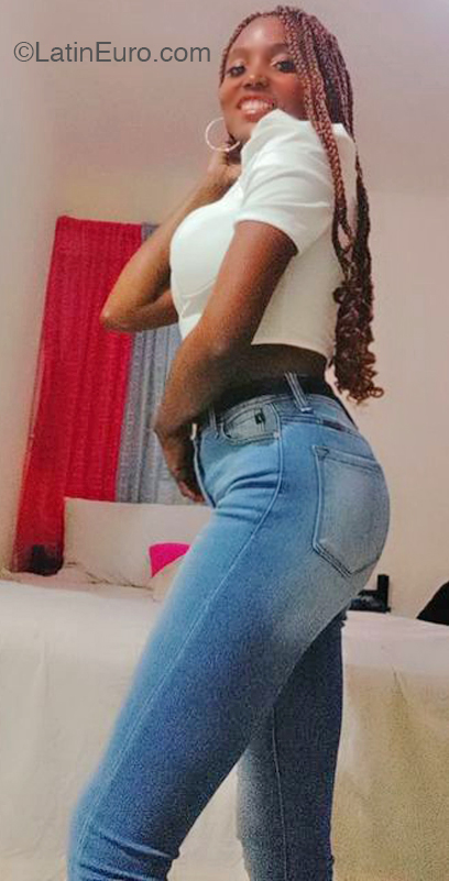 Date this nice looking Dominican Republic girl Jacquelin from Republica Dominicana DO43596