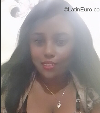 Date this georgeous Dominican Republic girl Vilda from Santo Domingo DO44118