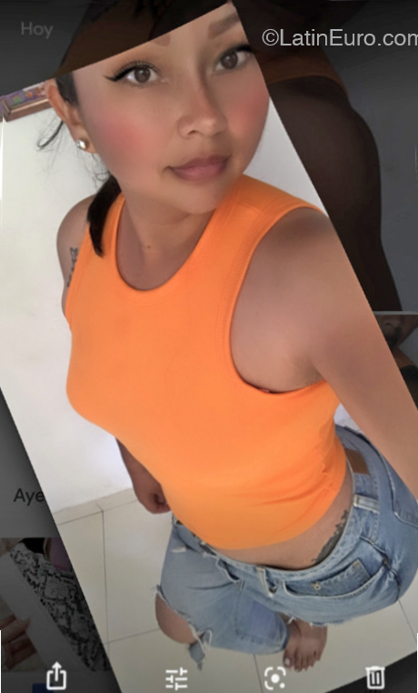 Date this sensual Colombia girl Carolina from Sogamoso CO32325
