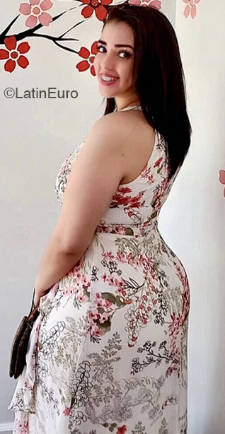 Date this gorgeous United States girl Fernanda from Newark US22365