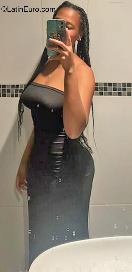 Date this gorgeous Dominican Republic girl Yari from Nagua DO50741