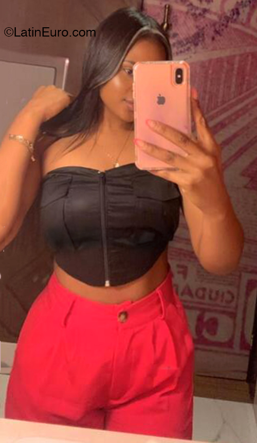 Date this happy Dominican Republic girl Emelys from Santo Domingo Norte DO50827