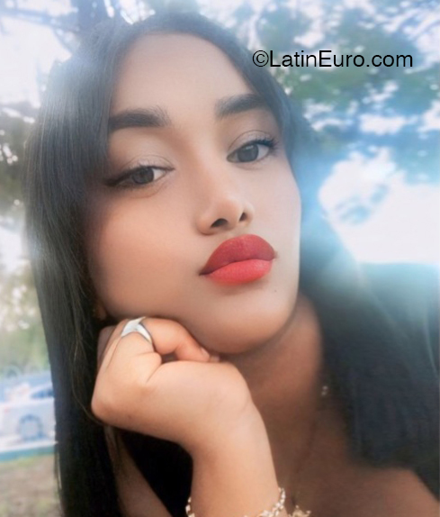 Date this fun Dominican Republic girl Ana paola from Santiago DO51302