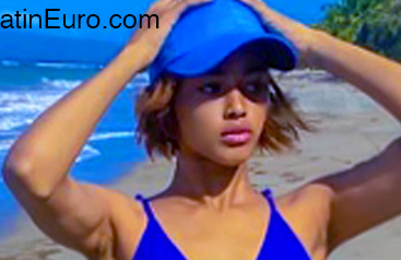 Date this good-looking Dominican Republic girl Doris from Santo Domingo DO51387